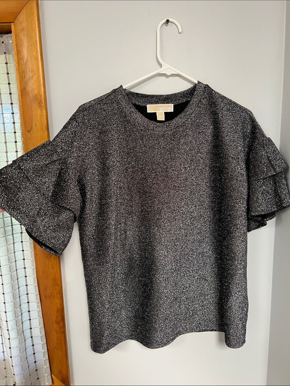 MICHAEL Michael Kors Black Sparkle Ruffle Sleeve Tee
